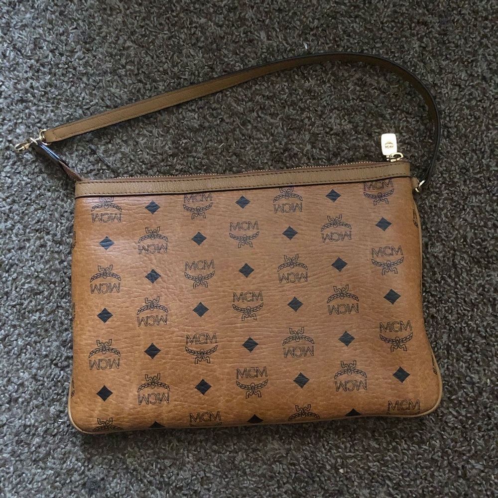 100% AUTHENTIC Mcm pouch